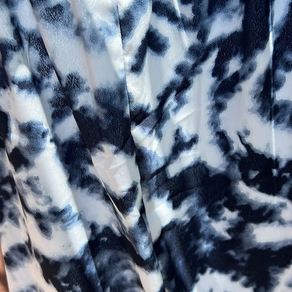 Blue & white tie-dye, sundress, adjustable, shoulder straps, Sz. L - Picture 6 of 13